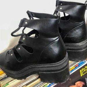 Asos Lace Up mid Heels in Black